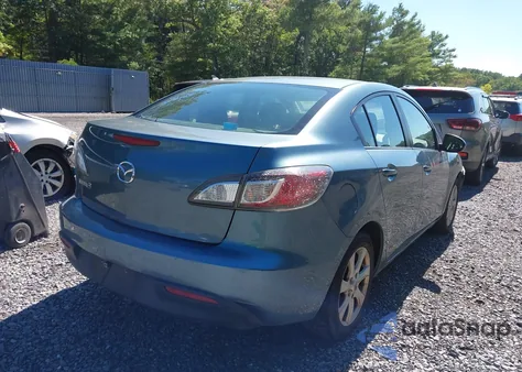 2010 Mazda Mazda3 I Touring z USA, uszkodzony, nr VIN JM1BL1SG3A1164323